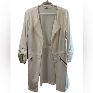 Suzy Shier Cream Open-Front Jacket